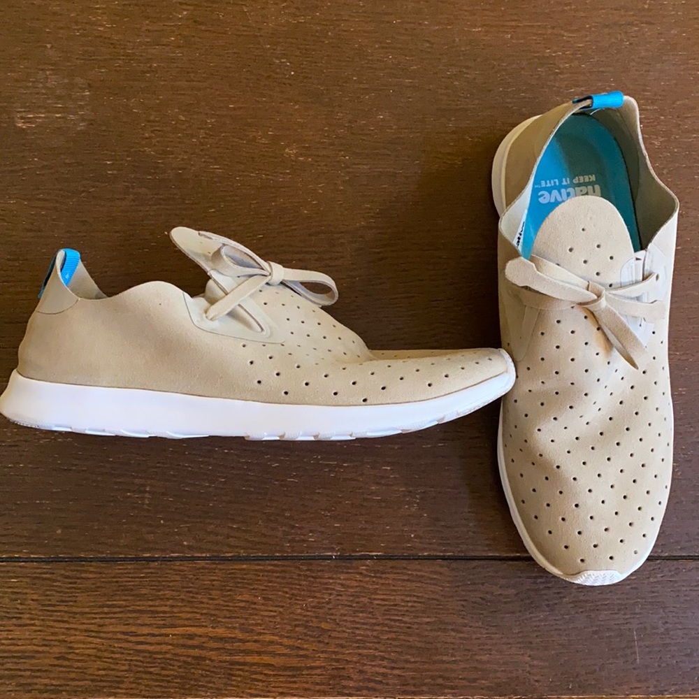 Native shoes. Size 7.5 MEN/9 WOMEN